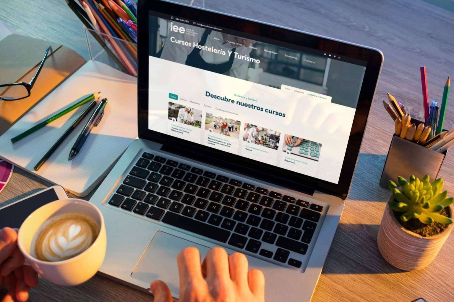 Asesoramiento en empleabilidad del Instituto de Estudios y Empleo para impulsar la carrera