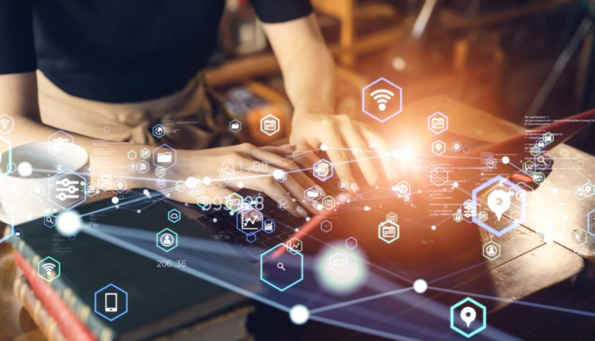 Las empresas aceleran la modernización de sus sistemas para afrontar 2026 con ventaja